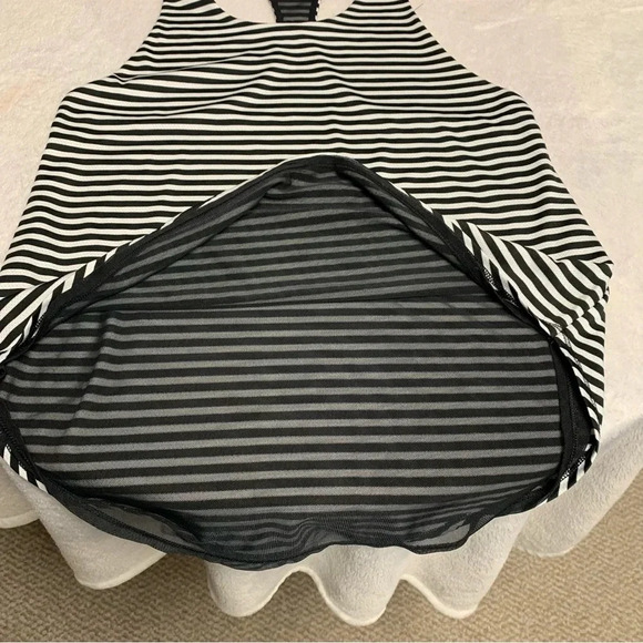 Calia workout tank size XS black/white striped with mesh interior - Picture 10 of 10